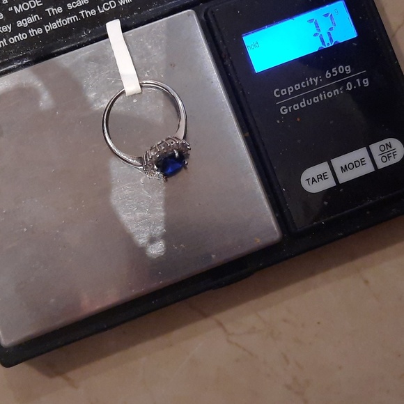 GORGEOUS GENUINE SOLID DIAMONELLE CZ LADY DI SAPPHIRE SEPTEMBER BIRTHSTONE RING - Picture 5 of 6